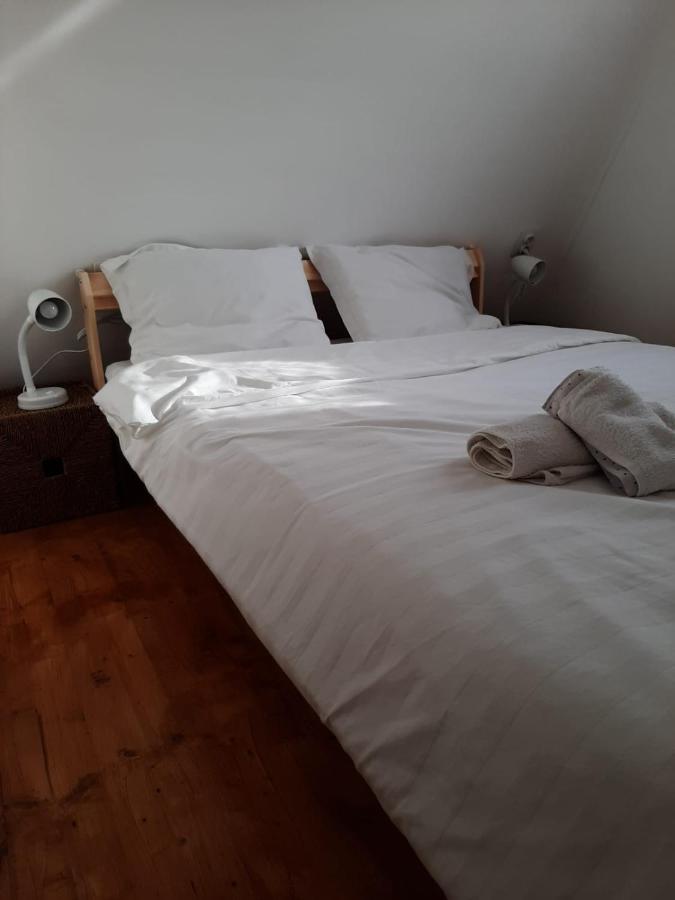 Cabana Din Livada Pucioasa Luaran gambar