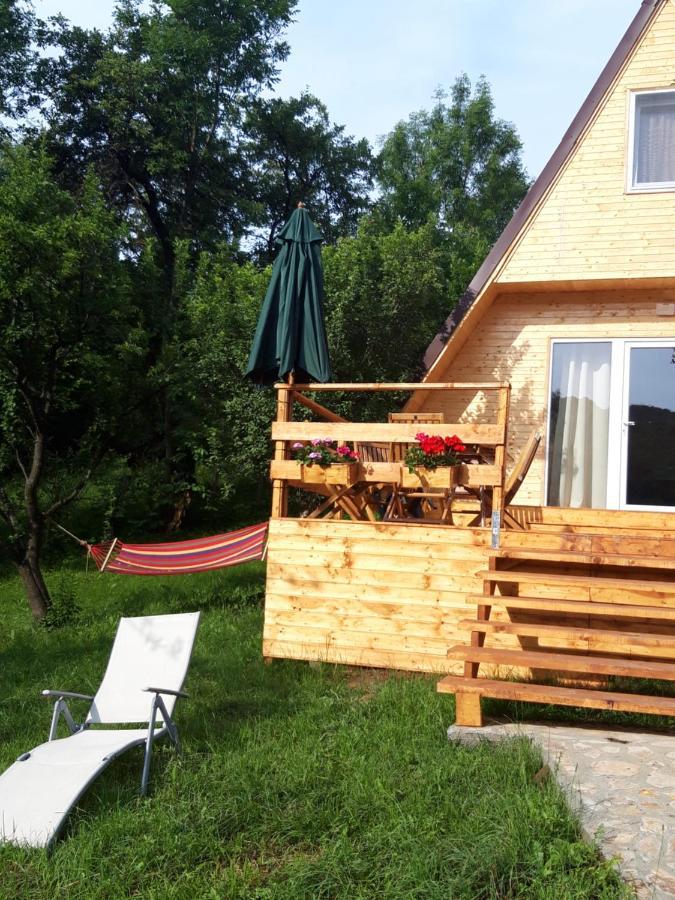 Cabana Din Livada Pucioasa Luaran gambar